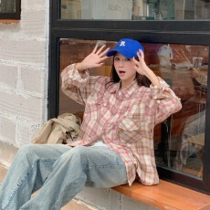 批发实拍美式复古拼接格纹<b class='q'>衬衫女</b>夏秋设计感情侣百搭长袖上衣外套潮