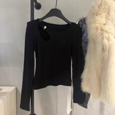 批发2026春秋季新款设计感镂空打底衫修身显瘦性感女上衣短款长袖t恤