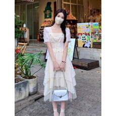 批发法式赫本风杏色连衣裙女夏季新款小个子甜美设计感小众收腰<b class='q'>长裙</b>