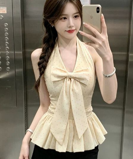 여름 새로운 품격 도트 무늬 나비 매듭 V넥 백리스 여성 셔츠 허리 수축 스트랩 퍼프 꽃밭 핫걸 맨위