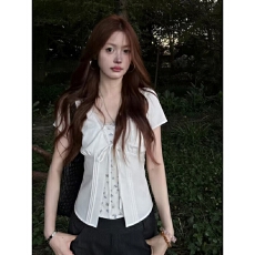 批发纯欲风假两件花边绑带短袖<b class='q'>衬衫</b>女2026夏季新款美式辣妹风修身上衣