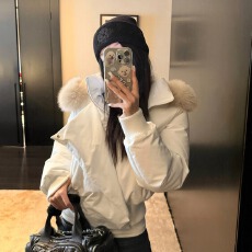 批发蓝调时刻狐狸毛领短款巨好看羽绒服女款冬小个子外套<b class='q'>新款</b>棉外套