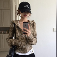 批发薄款 后包领（华棉复合）卫衣女