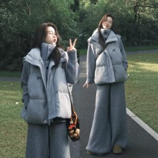 批发2026<b class='q'>秋</b>冬新款羽绒马甲女外穿针织加厚保暖背心小个子时尚马夹外套
