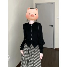 批发2025秋季新款女法式气质圆领长袖毛衣上衣气质高腰显瘦格纹半身裙