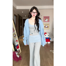 批发MARIE.COCO超火开春穿搭一整套蓝色<b class='q'>毛衣</b>开衫吊带<b class='q'>背心</b>阔腿<b class='q'>裤</b>三件套