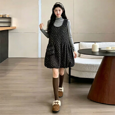 批发新款毛呢背心<b class='q'>连衣裙</b>秋季胖mm韩系少女感碎花宽松花苞裙打底<b class='q'>两件套</b>