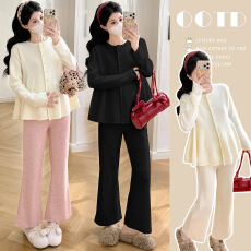 批发实拍<b class='q'>孕妇装</b>春秋套装2026新款时尚气质荷叶边针织上衣+羊绒托腹裤