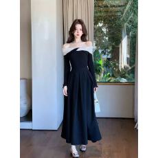 批发木子李的李设计感交叉领露肩长袖针织衫<b class='q'>撞色</b>修身上衣高腰半身裙秋