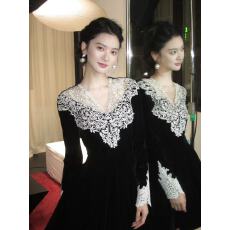 批发从一时刻【撒旦之花】蕾丝花边V领长袖丝绒连衣裙收腰A摆长短裙