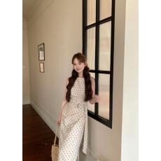 批发板栗西西【满杯啵脆】温柔下摆开叉无袖波点背带<b class='q'>连衣裙</b>长裙子女