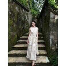 批发ICELOLLY亚麻无袖收腰波点背心<b class='q'>连衣裙</b>女2026春夏特别漂亮掐腰裙子