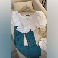 批发设计感港味方领<b class='q'>雪纺</b><b class='q'>衫</b>套装女夏装2025新款轻熟风高腰阔腿裤两件套