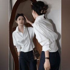 批发美式别致显气质套装女2025年设计感别致小众polo领<b class='q'>衬衫</b>高腰牛仔裤