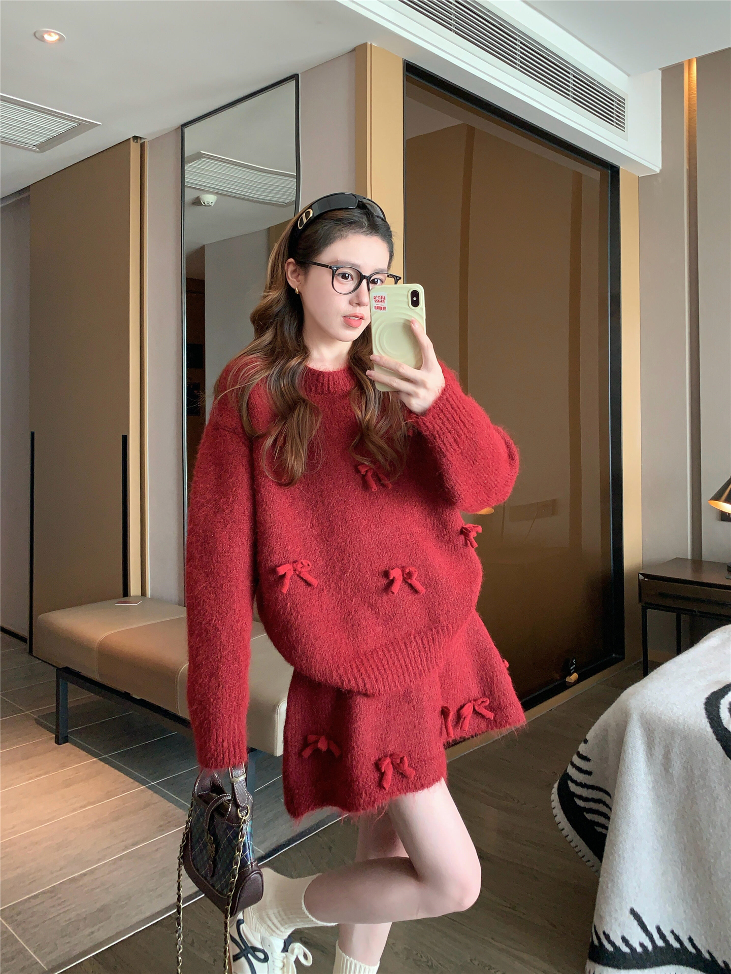 빨간색 크리스마스 착용 가져 가라. 니트 스웨터 세트 드레스 아이들 2026 새로운 봄 가을 작은 샤넬 스타일 세트 고급 센스