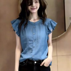 批发蓝色小飞袖<b class='q'>衬衫</b>女2026夏季新款温柔风超仙气质雪纺衫<b class='q'>宽松</b>遮肉上衣