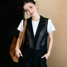 批发2026夏季新款镂空外搭西装领薄款黑色外穿坎肩背心马甲女