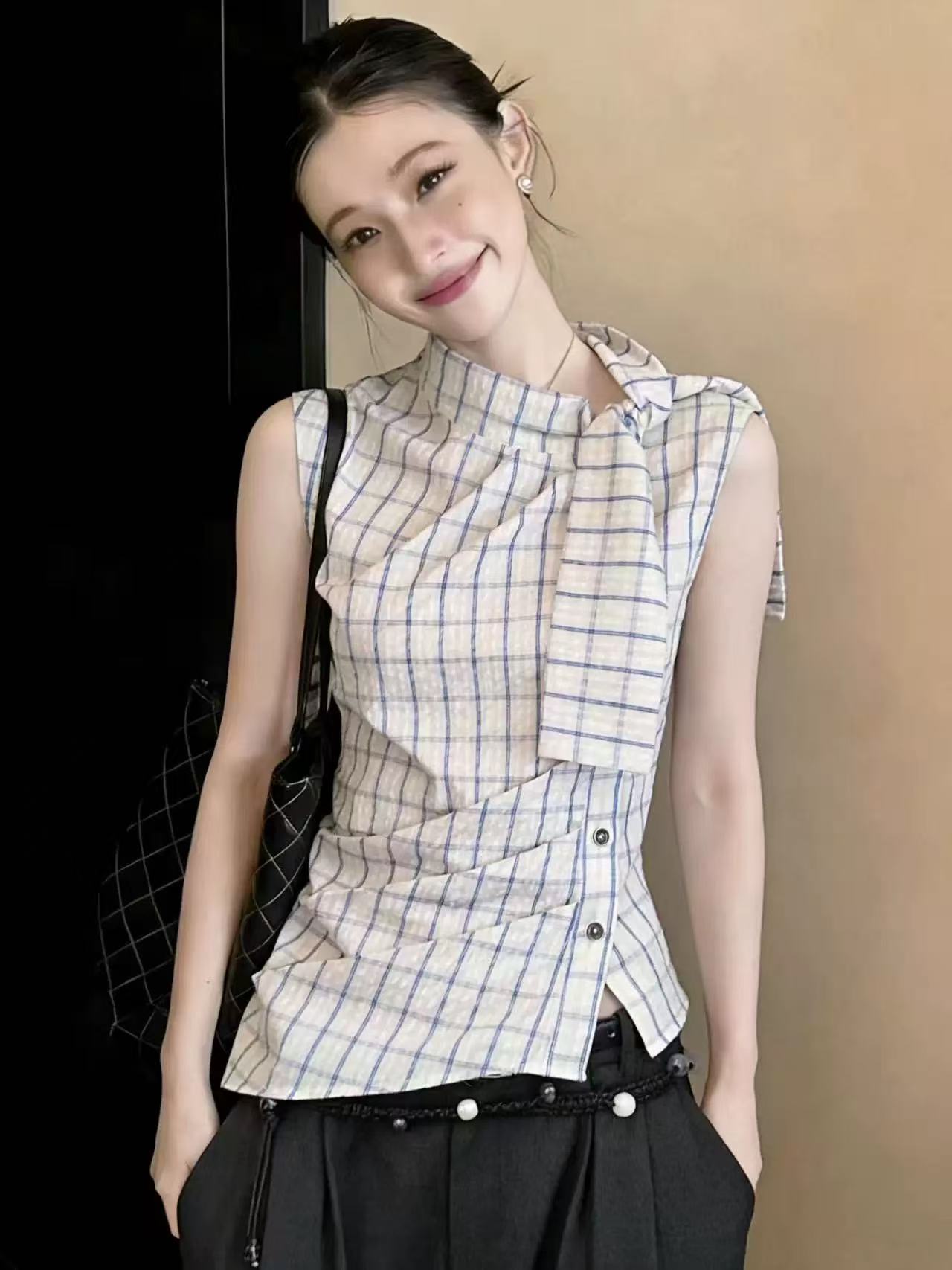 한 부서 작은 대중 체크무늬 작은 터틀넥 레이스업 허리 수축 여성 셔츠 여름 새로운 몸매 가꾸기 슬림해 보이는 품격 다용도 맨위