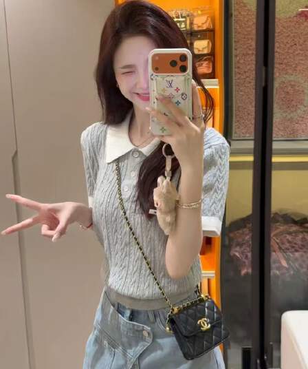 한 부서 배색 POLO 칼라 자수 꽈배기 반팔 니트 스웨터 여성 여름 새로운 고급 센스 연령 감소 아름다운 맨위