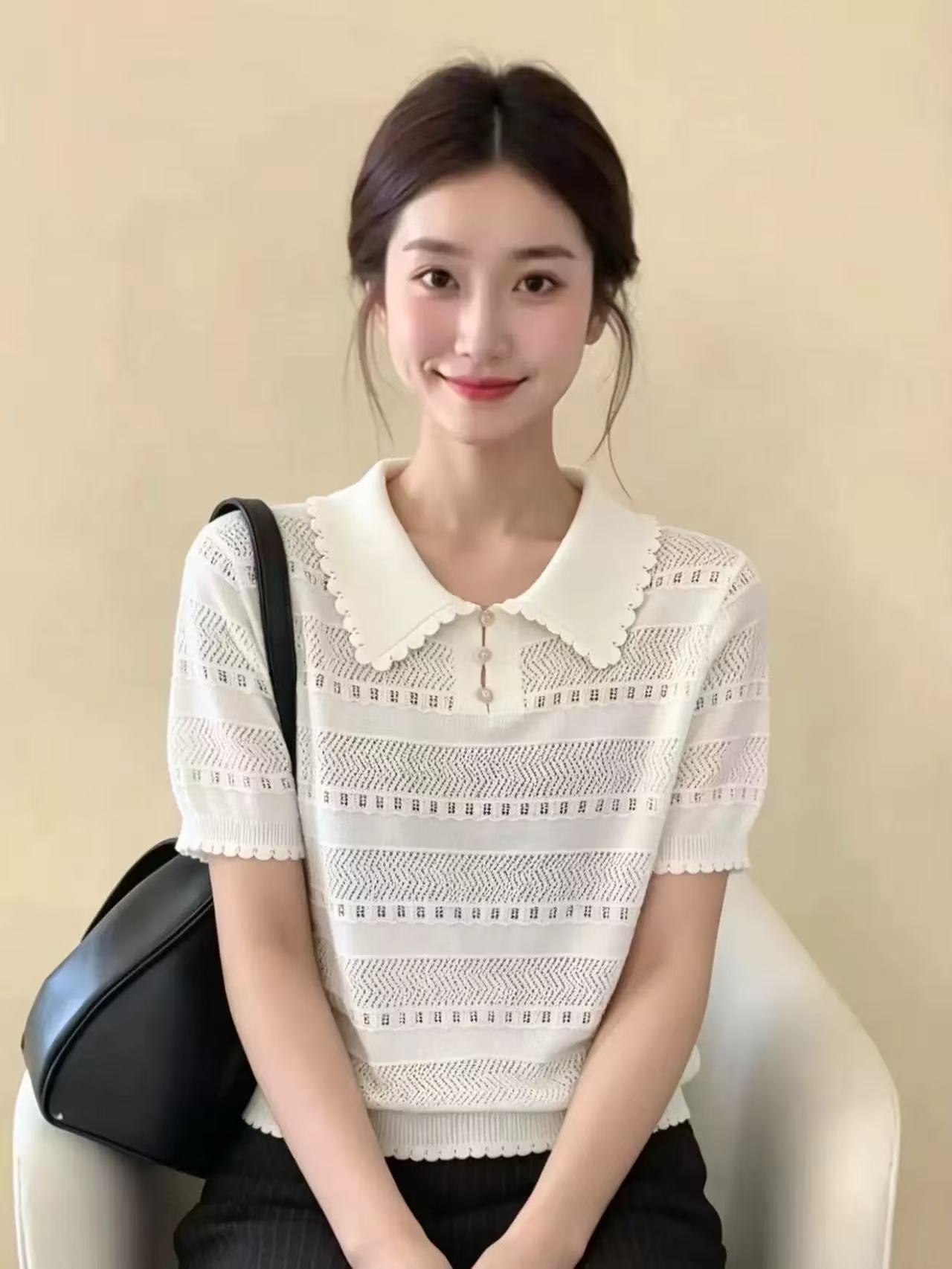 달콤함 레이스 폴로 칼라 하프 단추 홀로우 아웃 반팔 니트 스웨터 여성 여름 캐주얼 루즈핏 슬림해 보이는 디자인 센스 맨위