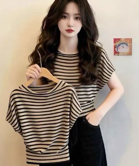 블랙 살구 스트라이프 라운드 넥 반팔 티셔츠 여성 여름 2026 새로운 그레이트 봐 의류 아니요 명중 섹션 출퇴근 착용 가져 가라.