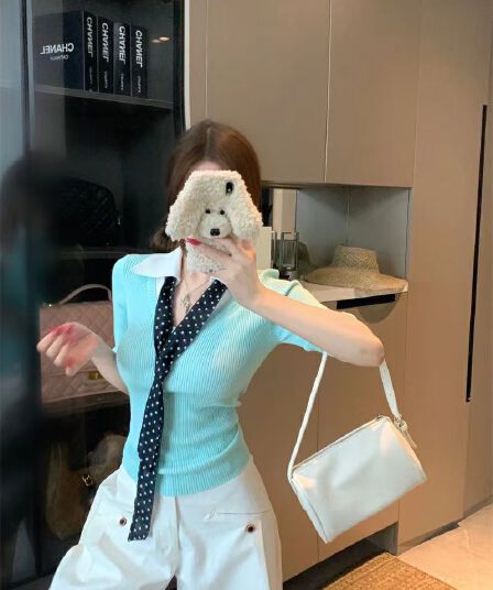 한 부서 학원 스타일 넥타이 폴로 칼라 반팔 니트 스웨터 여성 여름 2026 새로운 페이크 레이어드 몸매 가꾸기 슬림해 보이는 맨위