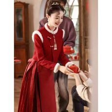 批发马面裙<b class='q'>敬酒</b><b class='q'>服</b>新娘新中式婚<b class='q'>服</b>订<b class='q'>婚礼</b><b class='q'>服</b>裙套装结婚旗袍改良加厚冬季