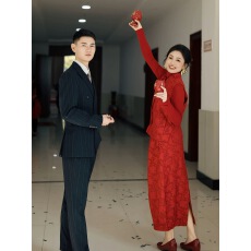 批发新中式<b class='q'>敬酒</b><b class='q'>服</b>新娘红色订<b class='q'>婚礼</b><b class='q'>服</b>高端轻奢高级感大方得体穿搭三件套
