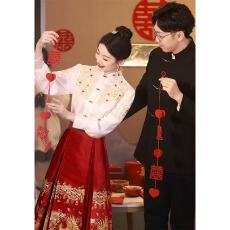 批发马面裙<b class='q'>敬酒</b><b class='q'>服</b><b class='q'>新娘</b>新中式婚<b class='q'>服</b>订婚礼<b class='q'>服</b>裙套装