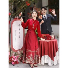 批发新中式订婚<b class='q'>服</b><b class='q'>敬酒</b><b class='q'>服</b>马面裙婚<b class='q'>服</b>套装<b class='q'>新娘</b>领证平时可穿年会礼<b class='q'>服</b>