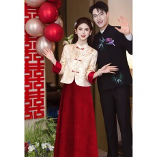 批发中式端庄大气国风套装订婚<b class='q'>礼服</b>平时可穿结婚出阁宴婚服新娘<b class='q'>敬酒</b>服