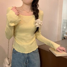 大领口木耳边喇叭袖针织打底衫女早秋修身褶皱低领上衣