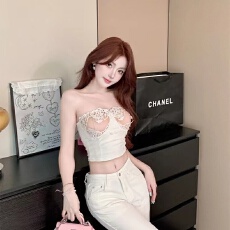 批发性感辣妹蕾丝拼接露背抹胸夏季气质外穿修身带胸垫上衣