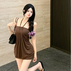 批发2026春夏新款度假风挂脖抹胸收腰包臀<b class='q'>灯笼</b><b class='q'>裙</b>连衣<b class='q'>裙</b>女小众辣妹短<b class='q'>裙</b>