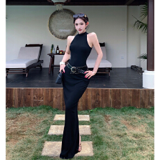 批发2026夏季新款卡戴珊<b class='q'>无袖</b>弹力背心连衣裙女修身收腰开叉长裙辣妹