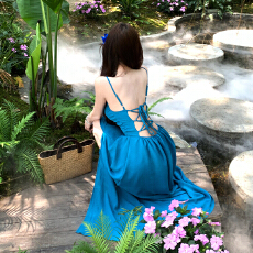 批发湛蓝深海～性感名媛V领<b class='q'>钉珠</b>露背绑带吊带<b class='q'>连衣裙</b>长裙海边度假风夏