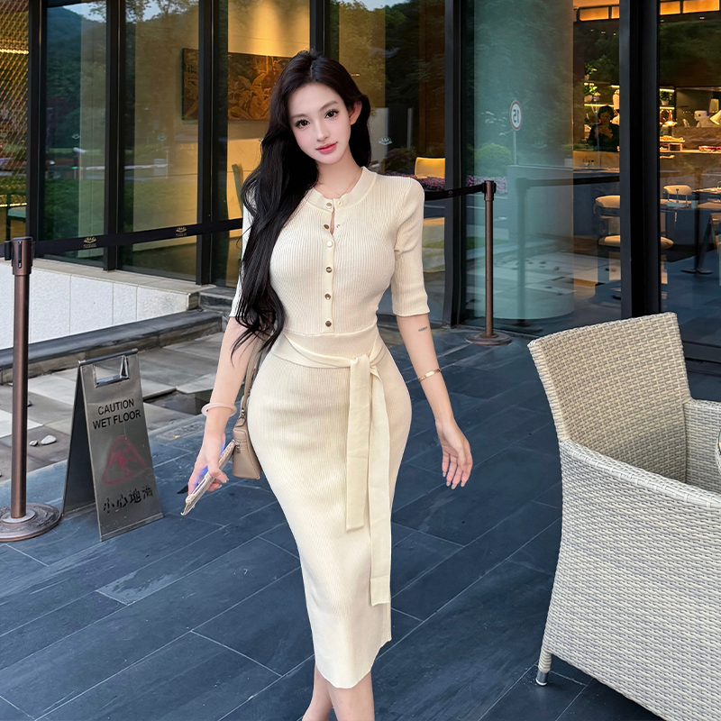 프랑스식 반 개방 칼라 레이스업 니트 여성 드레스 중간 소매 허리 수축 치마 몸매 가꾸기 수직 구덩이 기사 다용도 캐주얼 중간 길이 스커트