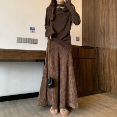 批发法式挂脖喇叭袖上衣扎染<b class='q'>半裙</b>套装女秋冬大码胖妹妹复古显瘦两件套