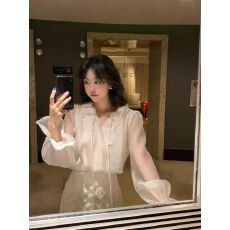 批发TimelyRain 及时<b class='q'>雨</b>-设计感工艺刺绣木耳边领系带宽松衬衫728-07