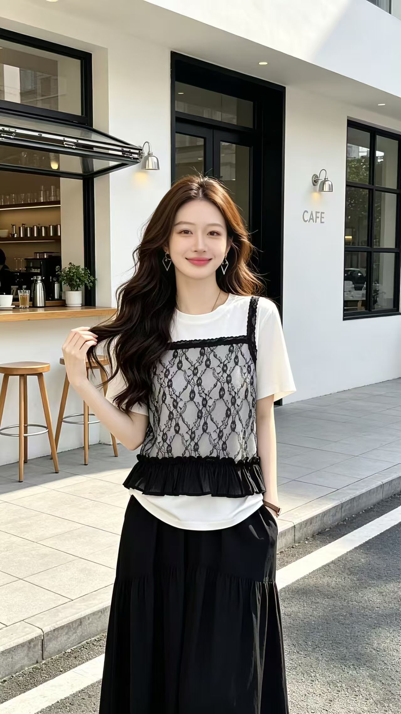 페이크 레이어드 레이스 망사 긍정적 인 어깨 반팔 티셔츠 여성 2026 여름 빅 사이즈 지방 mm 외국 가스 연령 감소 Chic 맨위