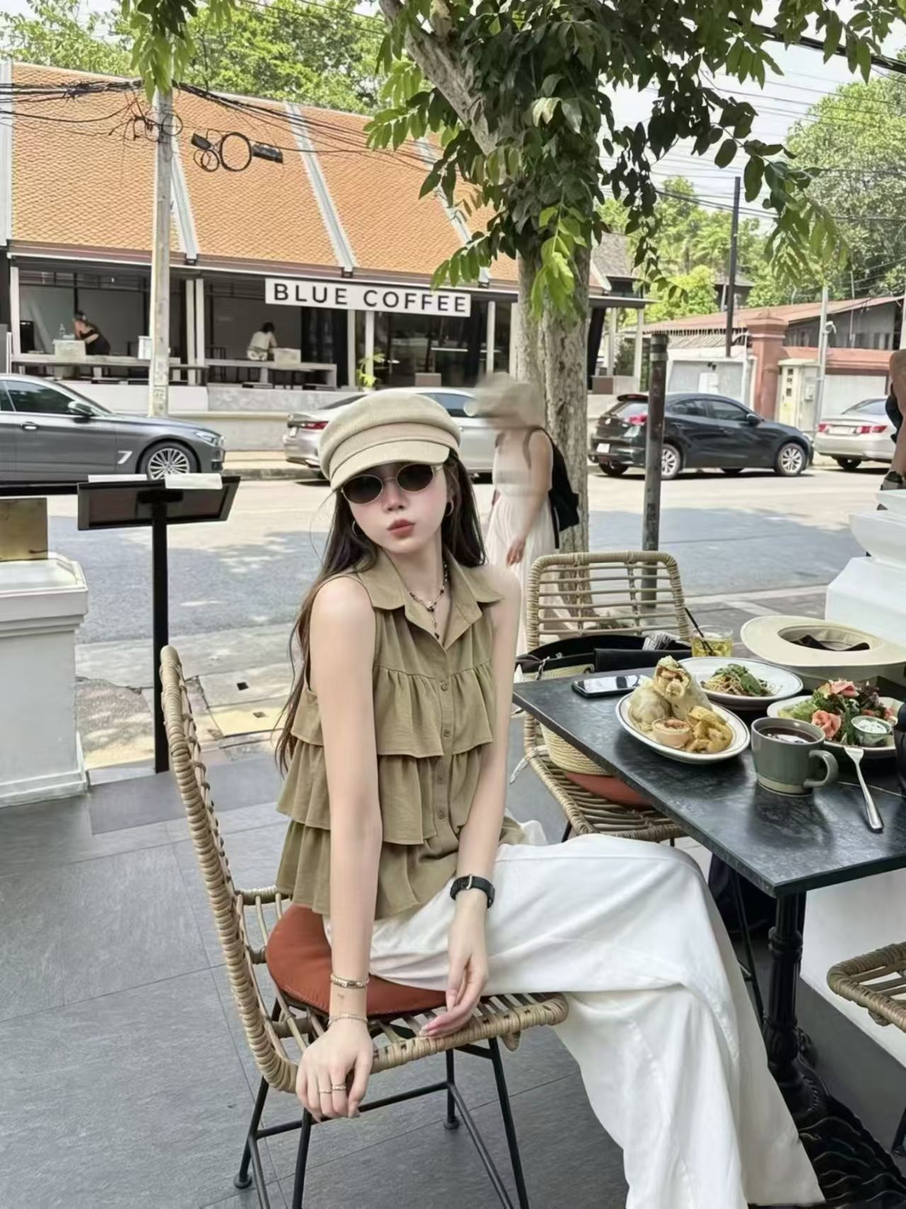프랑스식 다중 레이어 프릴 폴로 칼라 민소매 조끼 여성 여름 2026 디자인 센스 루즈핏 어깨 싱글 줄 버튼 맨위