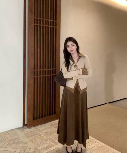 한 부서 분위기 센스 패치워크 페이크 레이어드 오픈 가디건 세트 드레스 여성 가을 2026 새로운 레트로 반신 스커트 투피스 세트