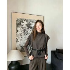 批发秋季新款时尚百搭气质点点马甲+<b class='q'>高领</b><b class='q'>打底衫</b>+腰带三件套女