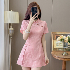 批发实拍 新中式改良旗袍<b class='q'>提花</b>刺绣微弹<b class='q'>连衣裙</b>短裤两件套