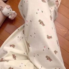 批发杏色小熊<b class='q'>印花</b>阔腿牛仔<b class='q'>裤</b>女冬季2025新款设计感高腰直筒<b class='q'>裤</b>拖地<b class='q'>裤</b>子