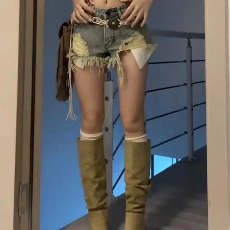 하이웨이스트 불규칙 술 거친 가장자리 데님 반바지 여성 여름 얇은 스타일 슬림해 보이는 레트로 핫걸 찢어진 부분 새로운 핫 바지
