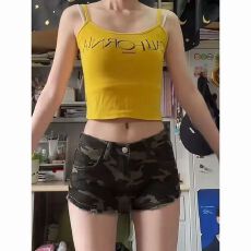 批发迷彩高街美式毛边复古牛仔<b class='q'>短裤</b>夏季Y2K辣妹低腰新款直筒紧身<b class='q'>热裤</b>