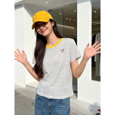 批发2026<b class='q'>夏季</b>新款韩国东大门韩系撞色条纹宽松笑脸刺绣针织短袖T恤女