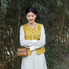 批发妈妈春装马甲外套中式国风2026新款中老年套装女春<b class='q'>秋</b>马夹背心上衣