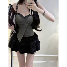 批发2026夏季新款小个一字领收腰抹胸型不规则无袖辣妹假两件<b class='q'>牛仔</b><b class='q'>背心</b>